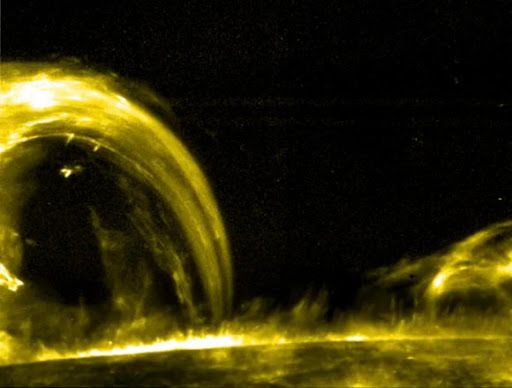 NASA's IRIS spots nanojets: Shining light on heating the solar corona